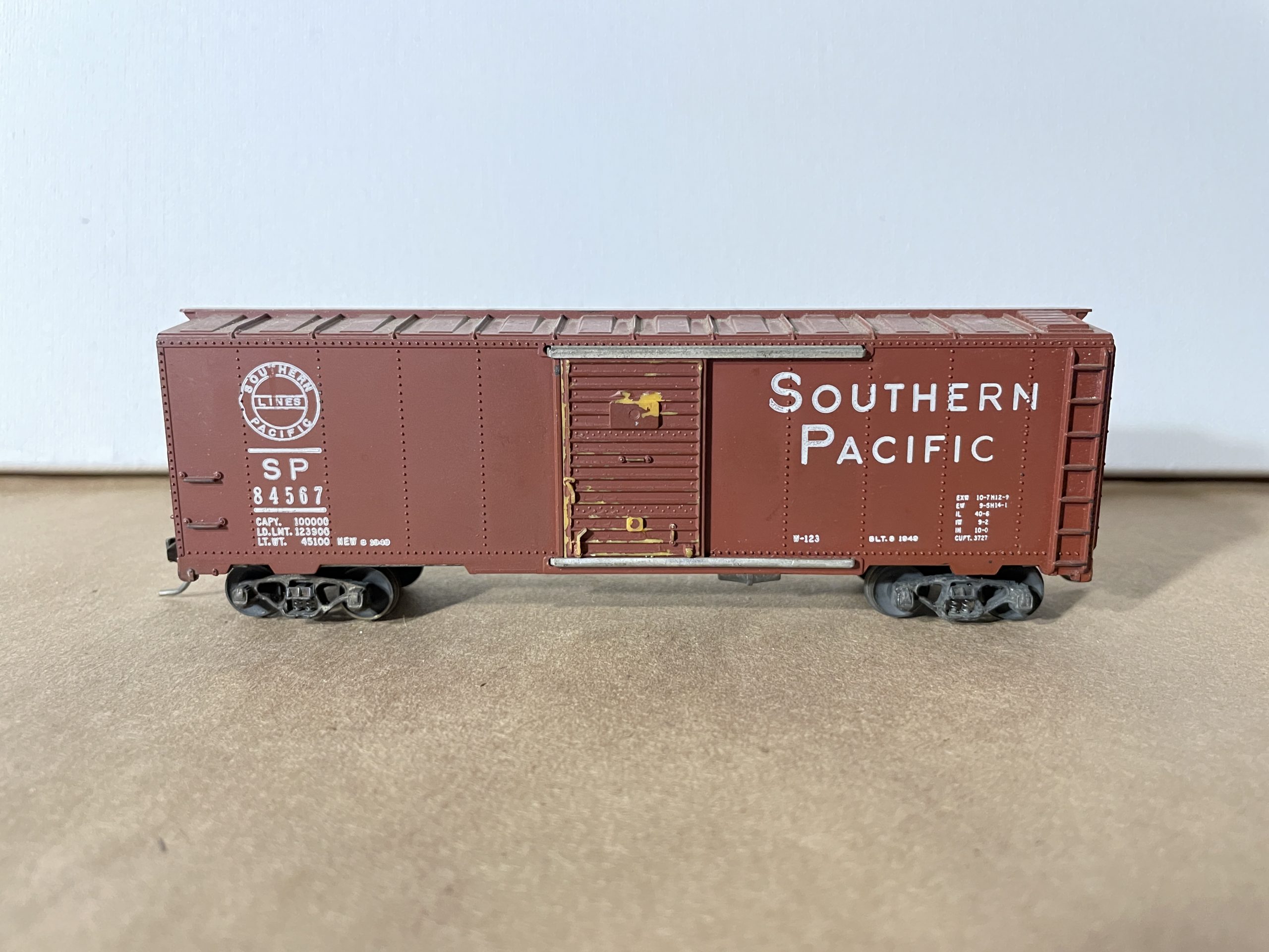 Southern Boxcar  w/knucklee coupler 
