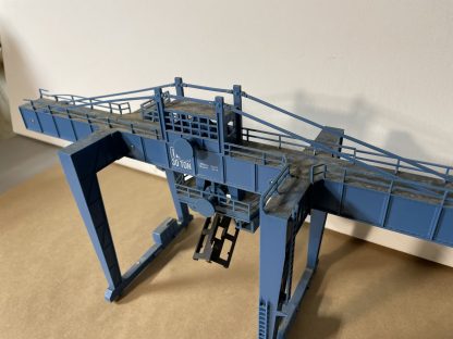 Crane - Image 4