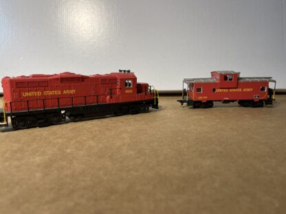 Locomotive and Caboose - US Army - In Box - Image 4