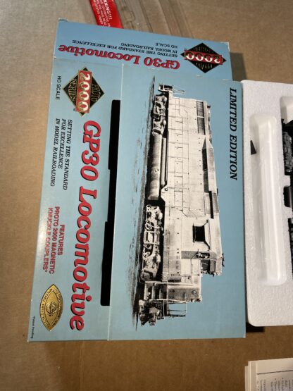 Locomotive - GP 30 - In Box - Image 8