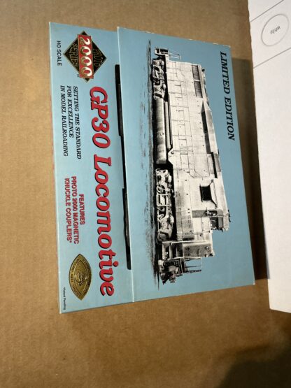 Locomotive - GP 30 - In Box - Image 4